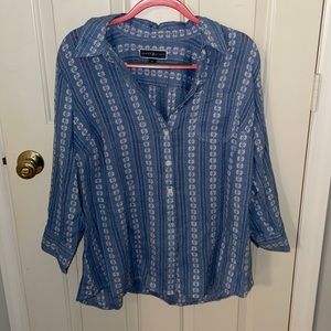 Patterned Blue/White Button Up